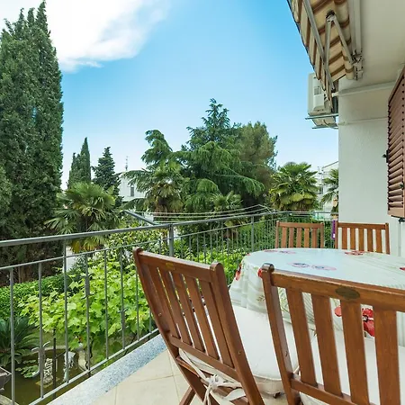 Janko Apartment *
