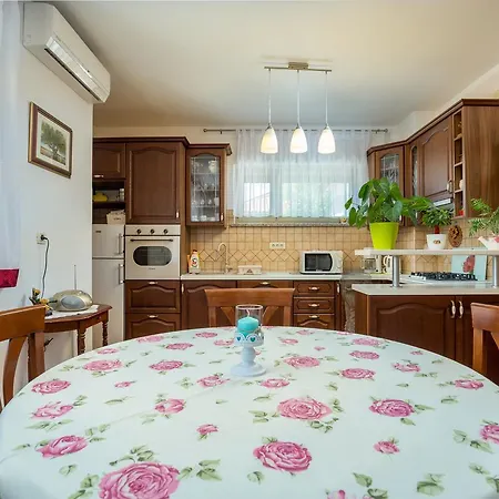 Janko Apartment